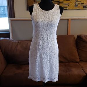 Vitrin lace white straight line dress size 8